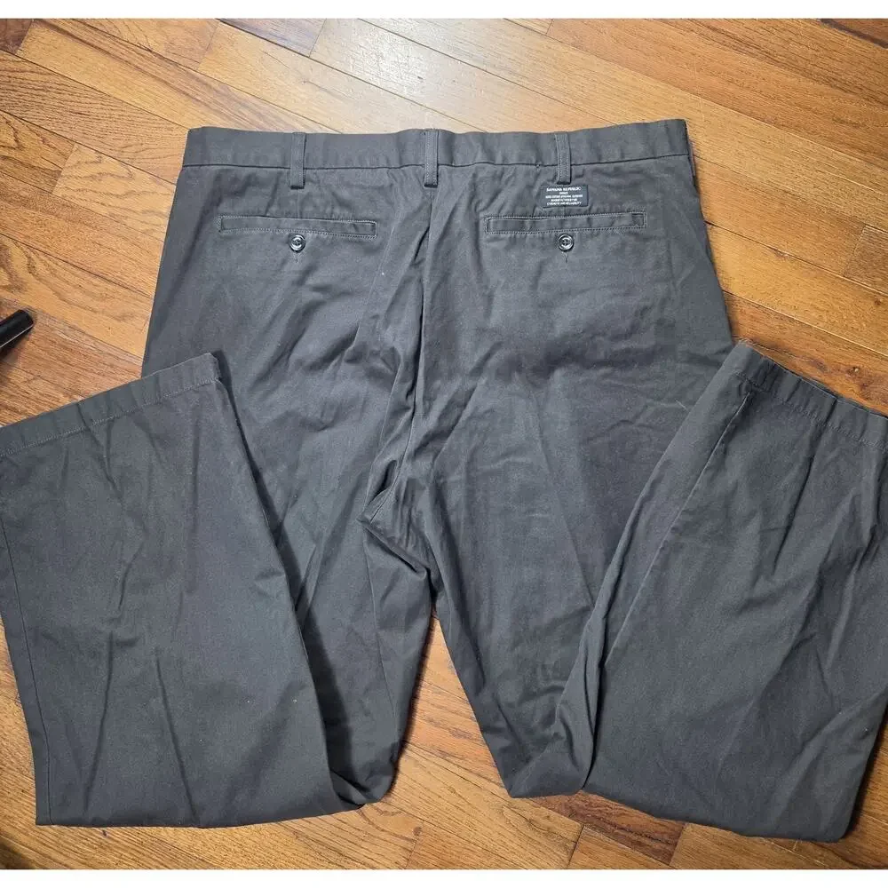 Banana Republic Chinos Mens 38x32 Black Cotton Straight Leg Pants Classic